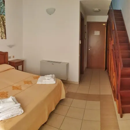 Hotel Belvedere *